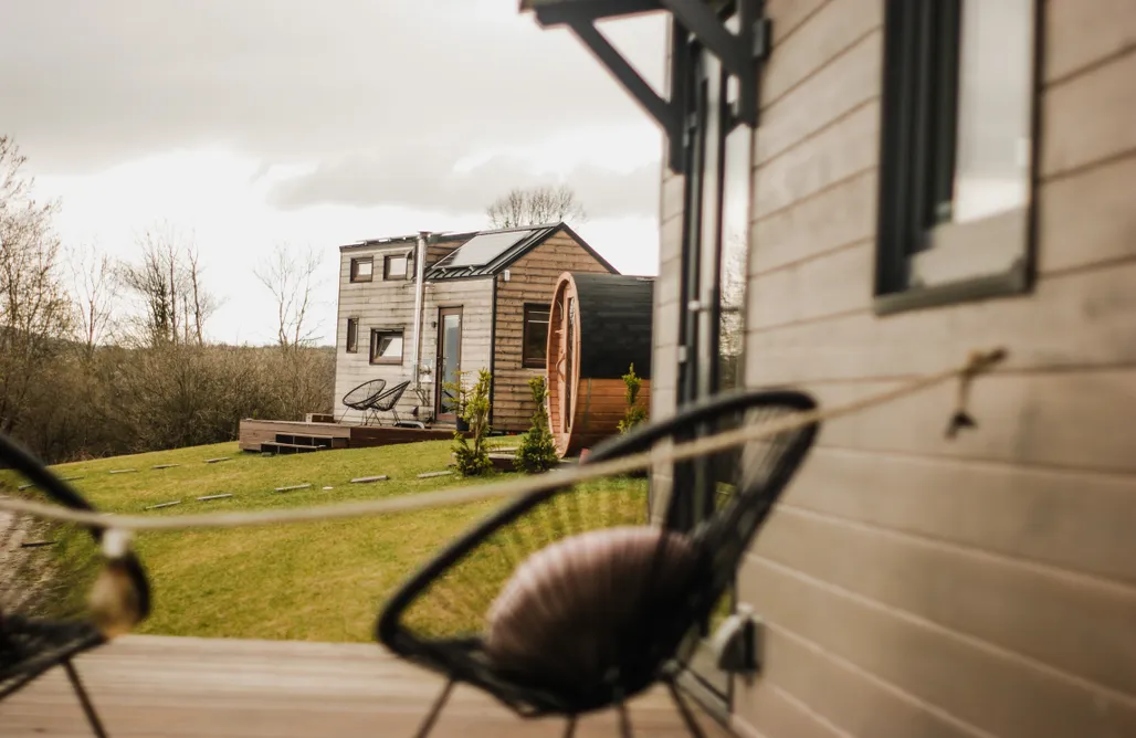 AlohaCamp accommodation Aurora Green Hill - Sunshine z sauną 2