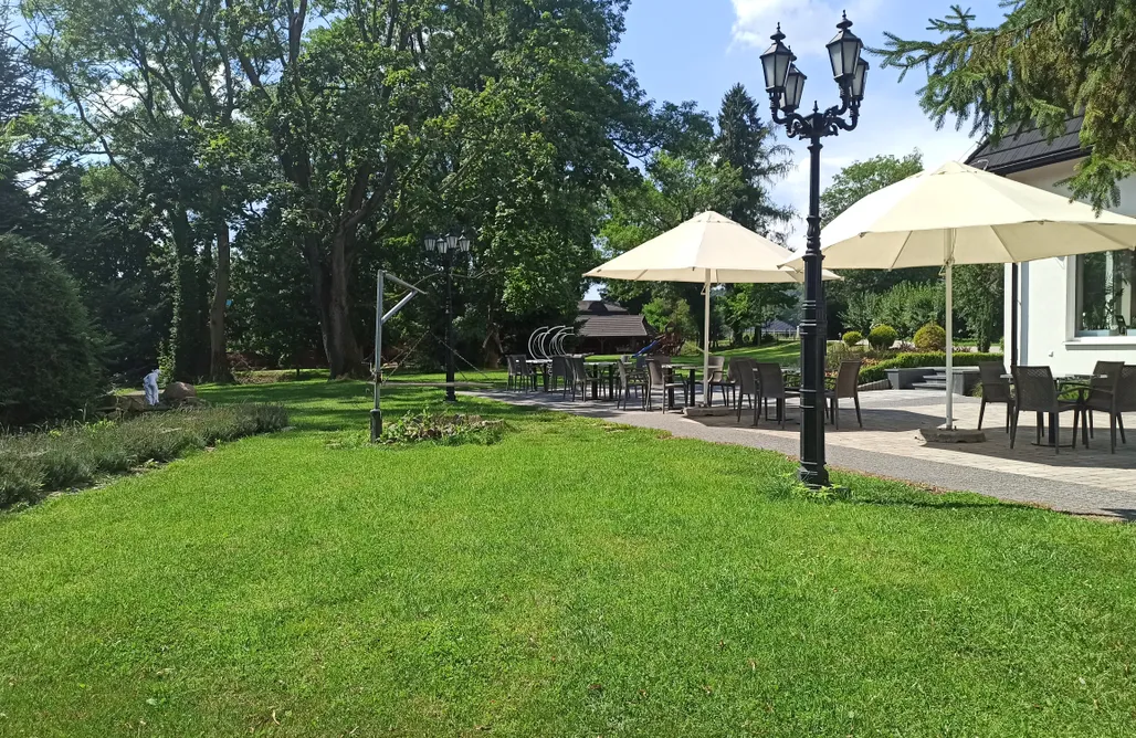 noclegi AlohaCamp Dwór Wapowce 1