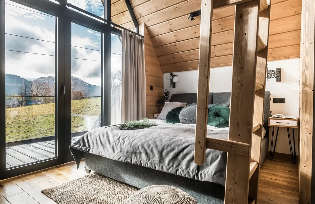 AlohaCamp Sywarne Chalet 2