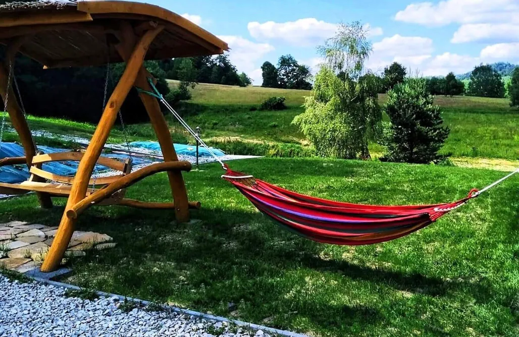 AlohaCamp Bieszczadzkie Dworki z sauną i jacuzzi 1