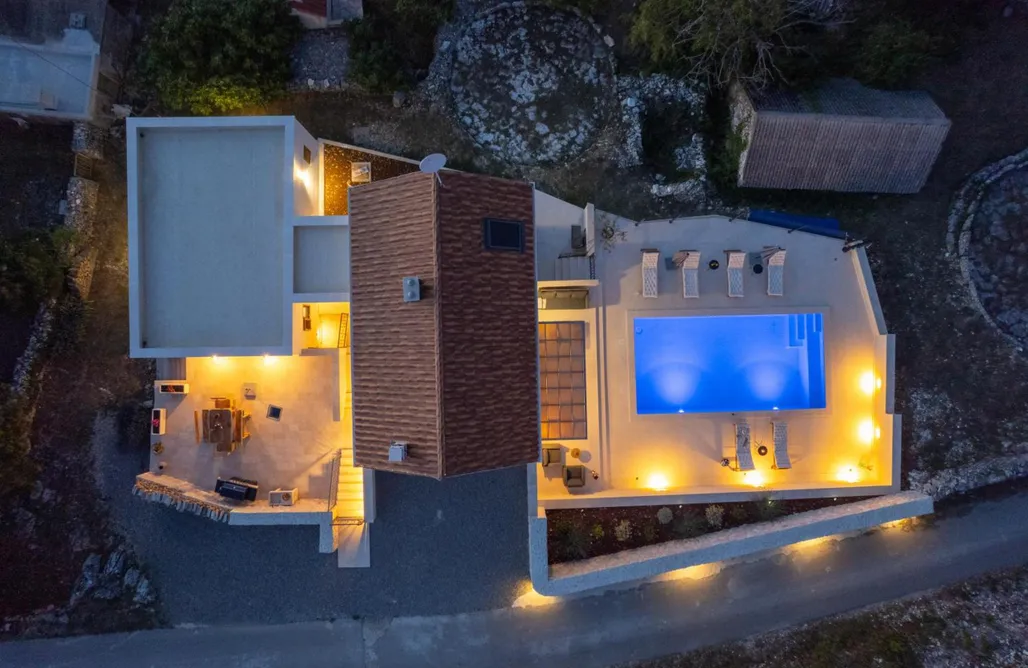 Borne noclegi Unique Villa Pietra with heated private pool 1