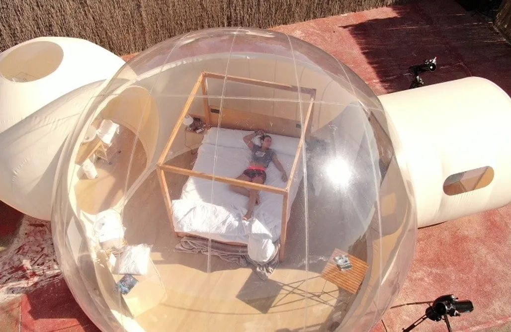 AlohaCamp Halley burbuja  baño interior 3