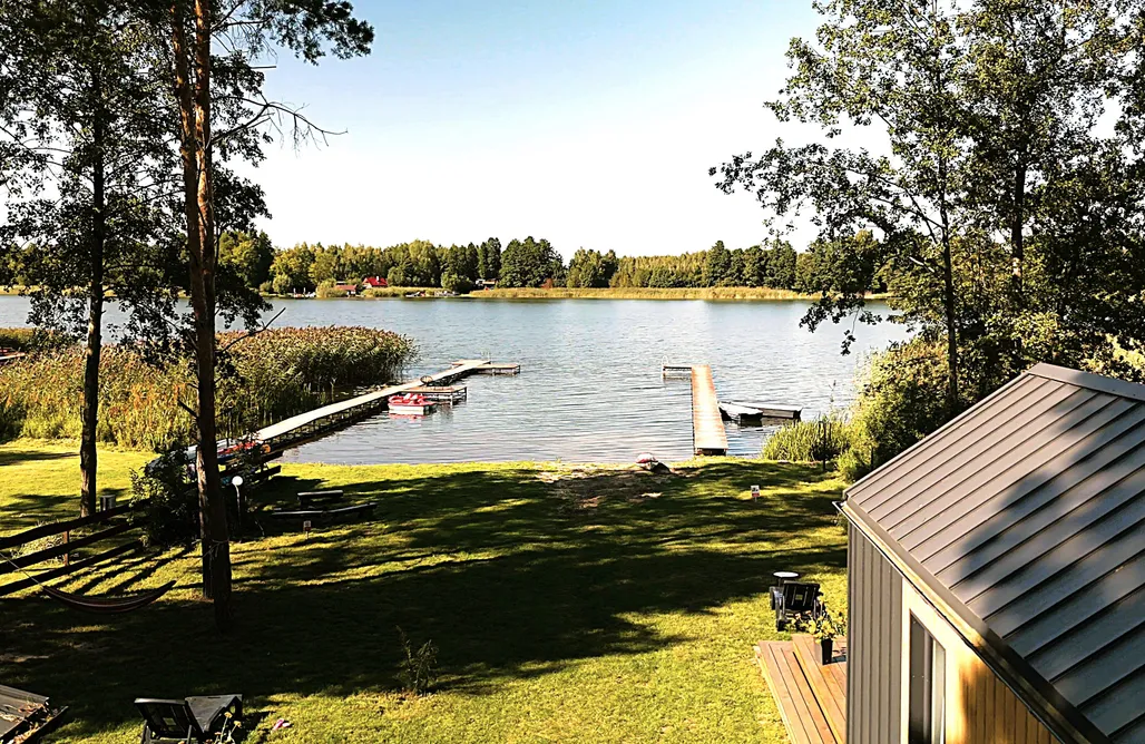 Noclegi Białystok Mazury Resort - 30m od jeziora z prywatną plażą 1