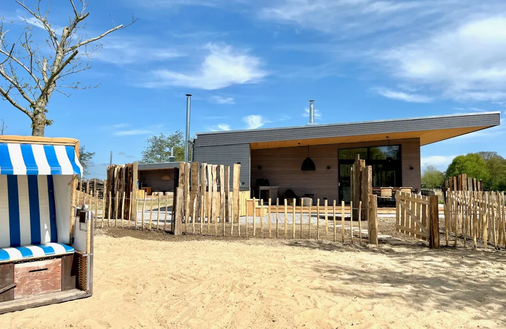 Unterkunft AlohaCamp StrandHaus 5