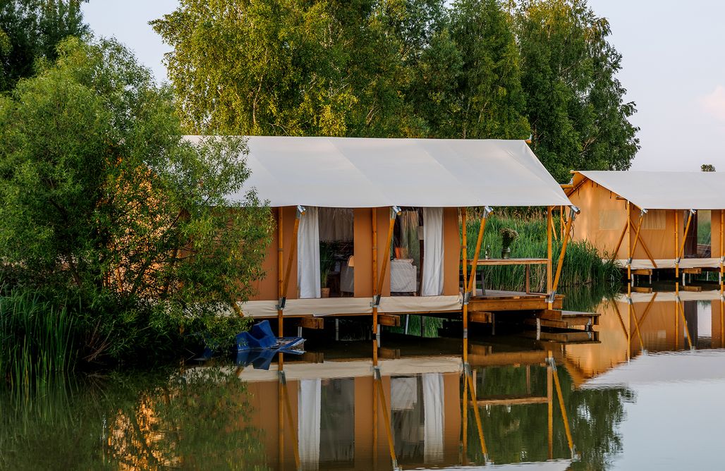 noclegi AlohaCamp Glamping, Jurty i Namioty na wodzie Pstrągowo 1