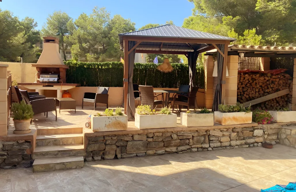 noclegi AlohaCamp Casa Lisboa en Cala Mesquida 5