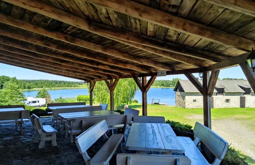 Zdjęcie obiektu Miejsce kamperowe i namiotowe - Klasztor Staroobrzędowców w Wojnowie