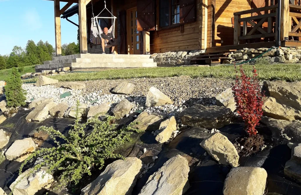 AlohaCamp Bieszczady Chata 1