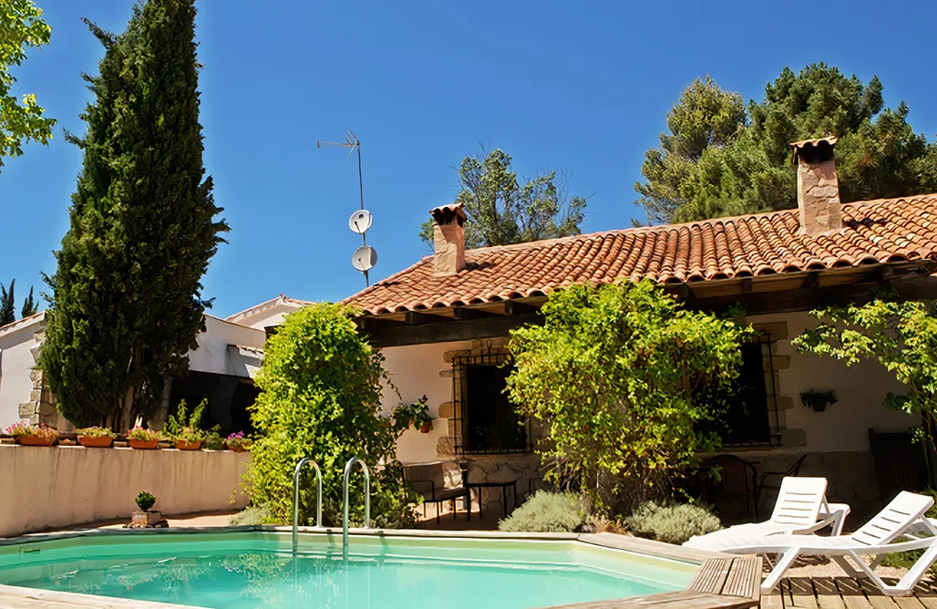 alojamientos AlohaCamp La Casa del Guarda 2