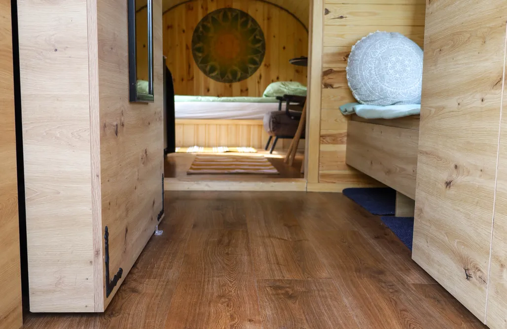 Gdzie na Weekend we Dwoje Oaza Święty Spokój - domek z balią i jacuzzi 1
