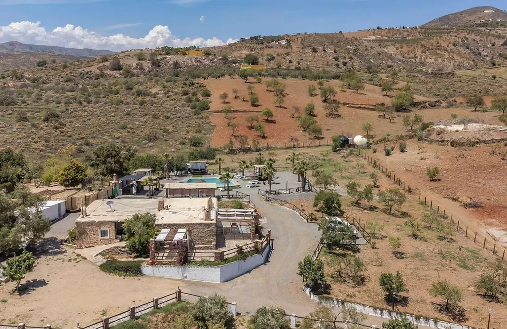 alojamientos AlohaCamp Paraje la Suerte Cortijo la Suerte 5