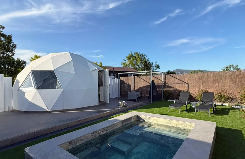 alojamientos AlohaCamp Glamping - Nyxia dome 5