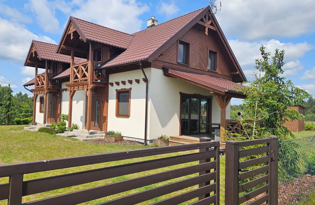 Milochówka - Dom drewniany bliźniak AlohaCamp